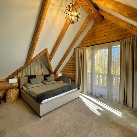 Zrub Mrazik Велька-Ломница